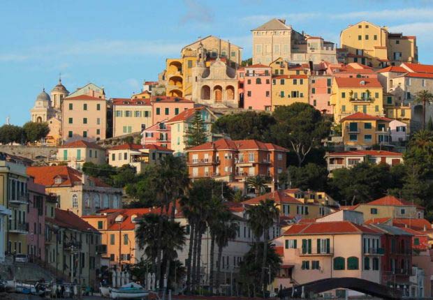 Corsi di Massaggio in Liguria a Imperia